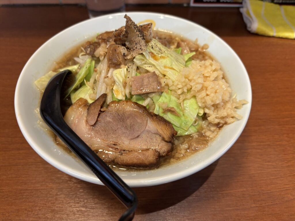 清せ家　豚ニンニクラーメン