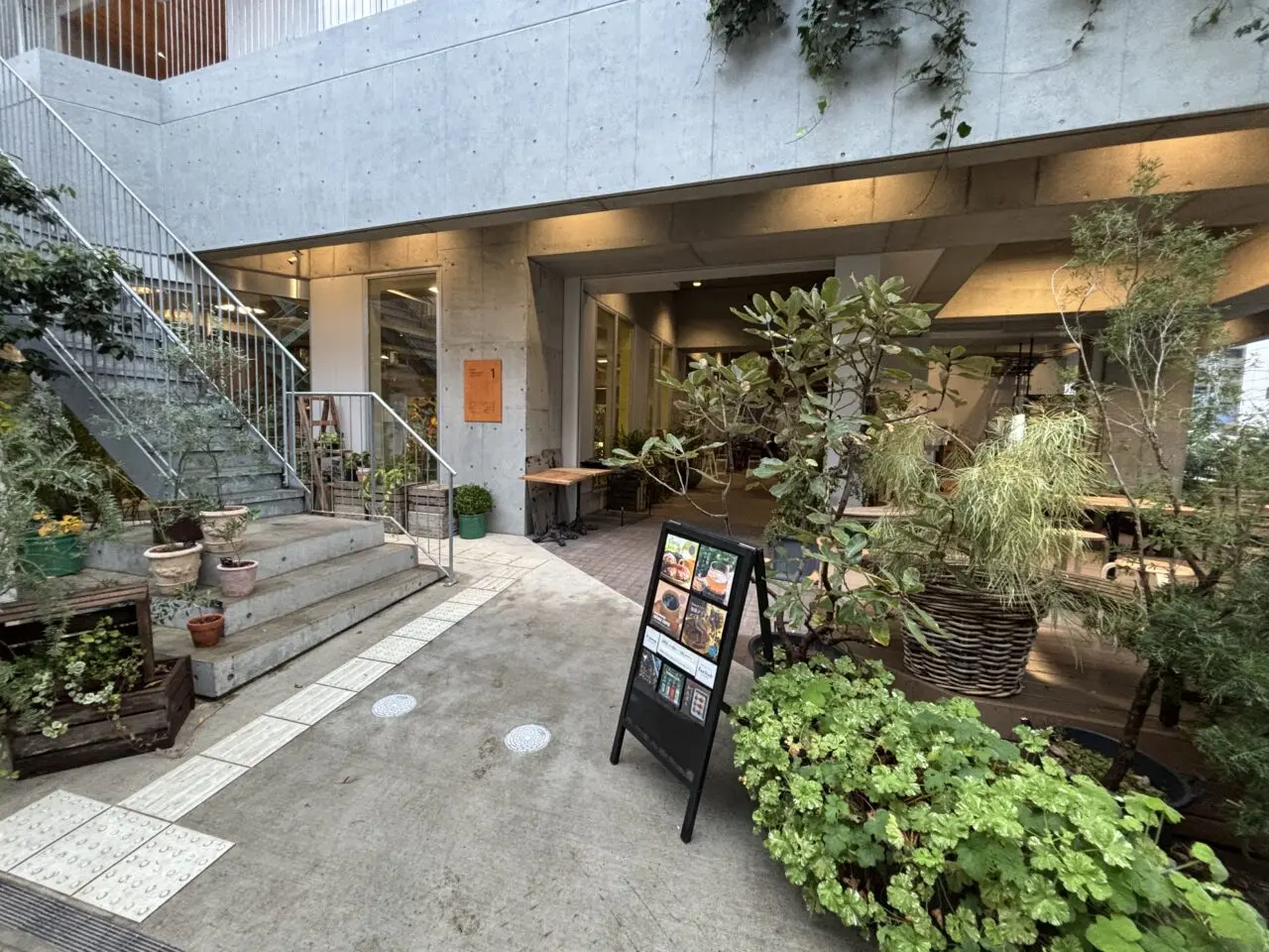 月曜弁当　オープン